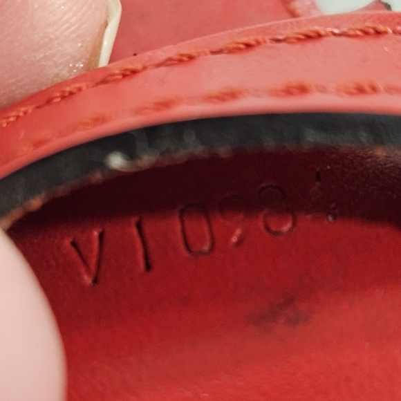 COPY - Louis Vuitton Vintage Epi Sac D'Epaule Shoulder Bag Red Leather - Picture 3 of 13
